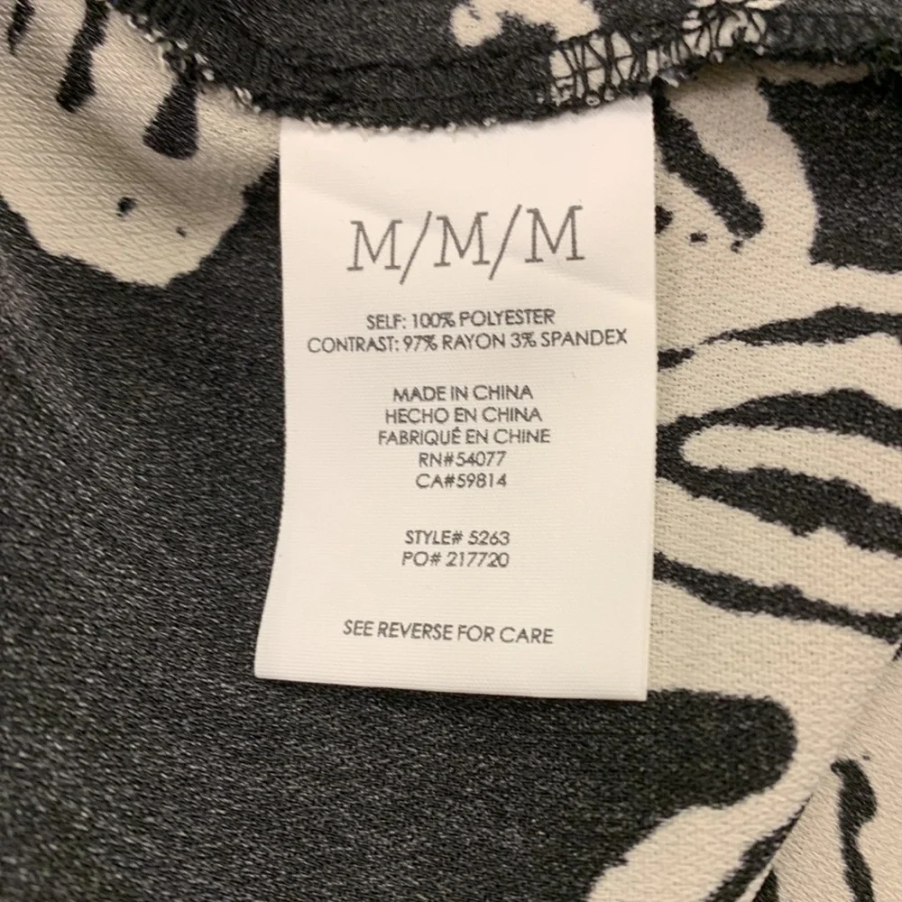 CAbi Black & White razorback V-neck dress - M - Picture 6 of 6